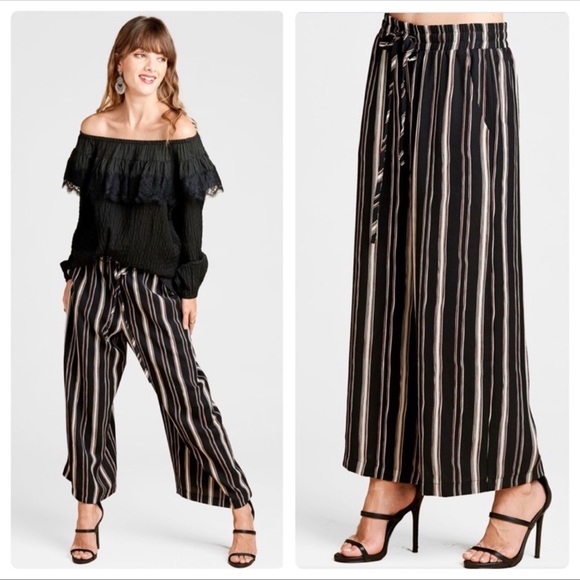 A Girl Thing Pants - 🦋4/$25 Casual Straight Leg Striped Pants